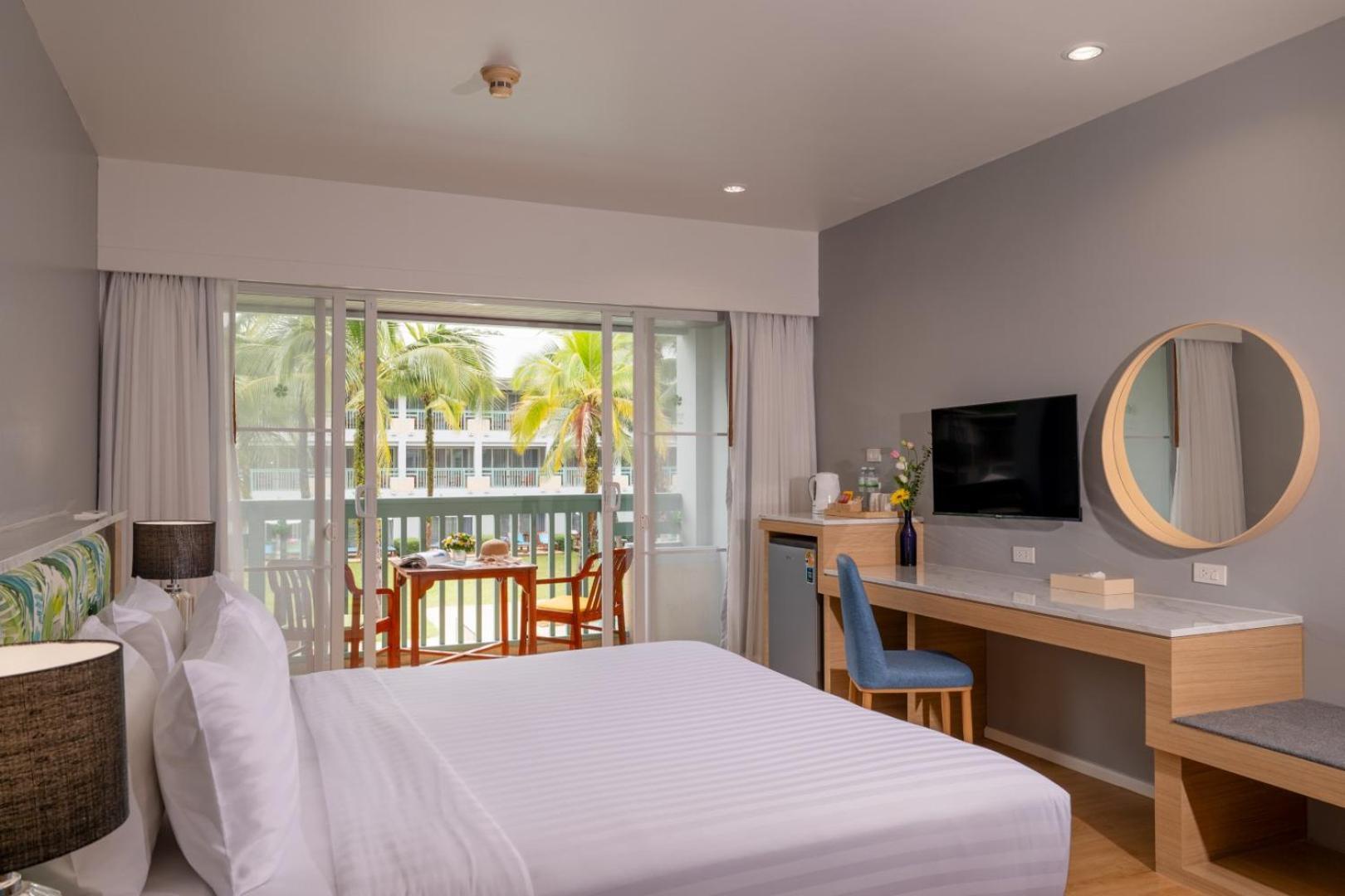 The Briza Beach Resort, Khao Lak Sha Extra Plus Kültér fotó